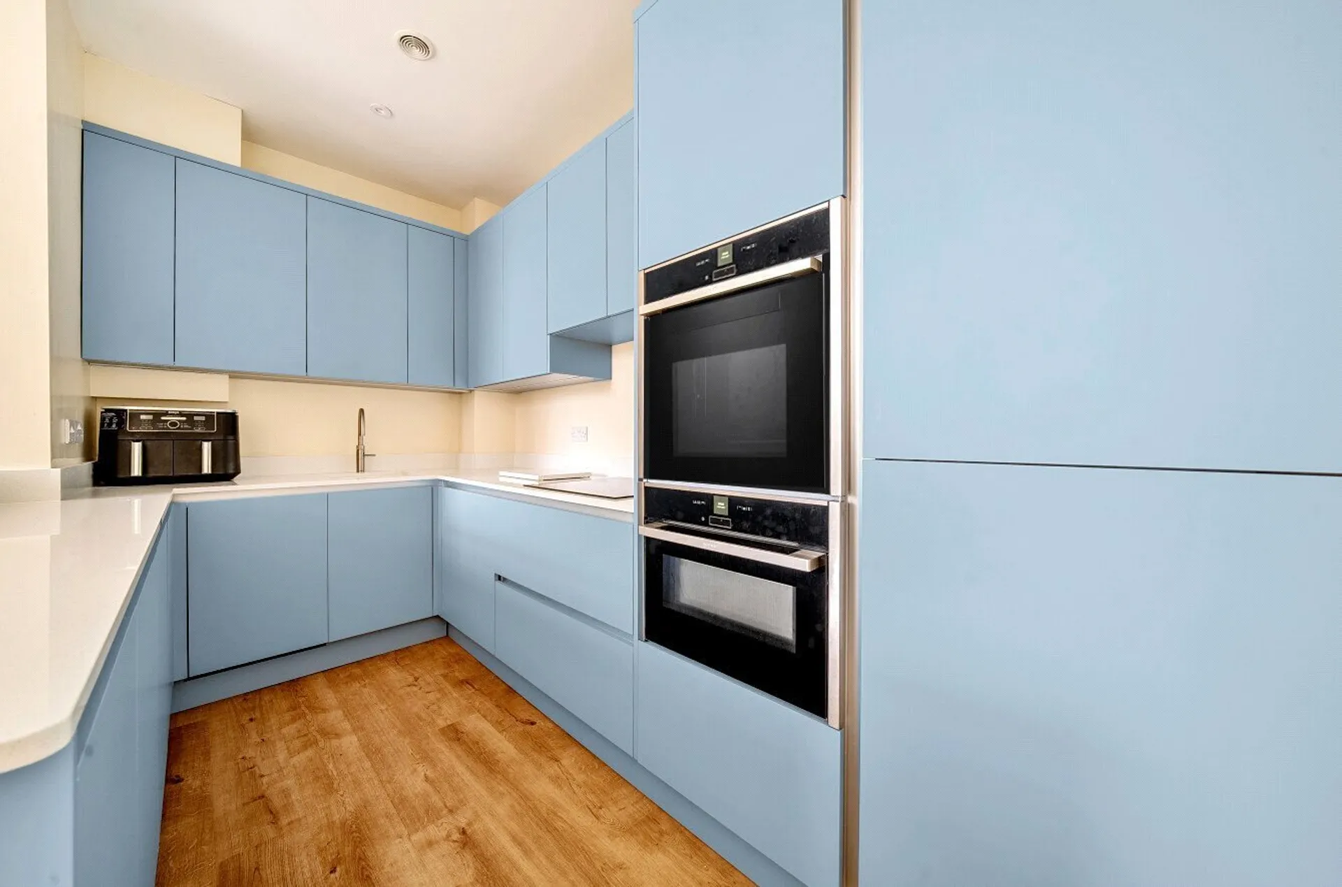 Property photo top 1