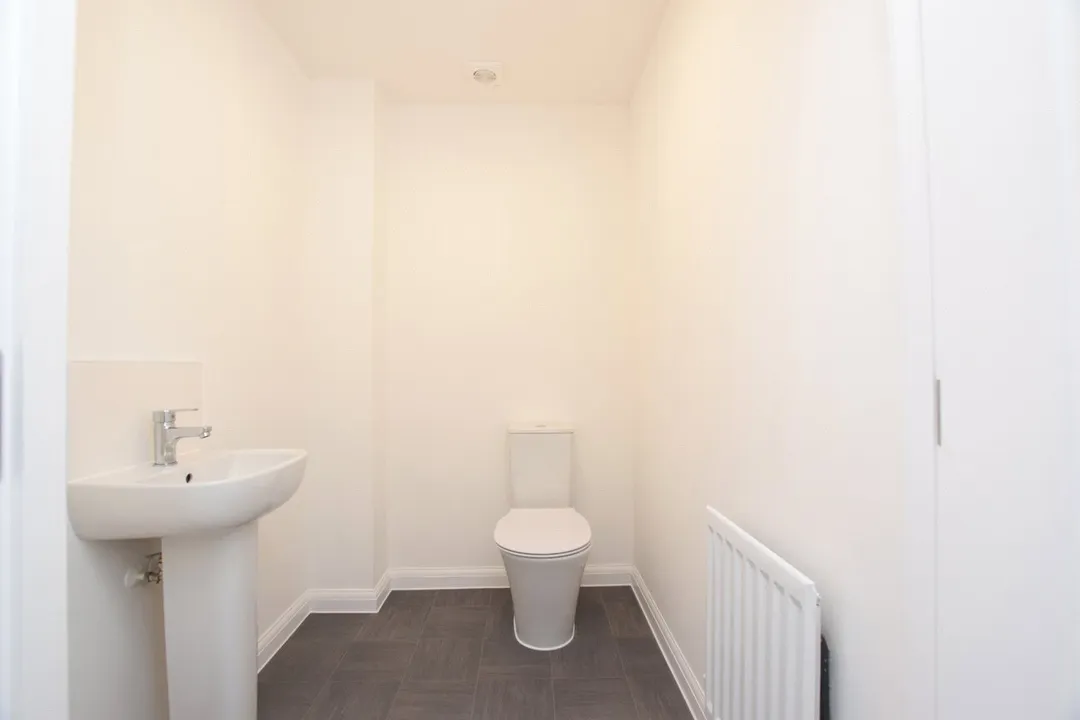 https://mr0.homeflow-assets.co.uk/files/photo/image/48476/8778/_x_/OCL220057_11.jpg