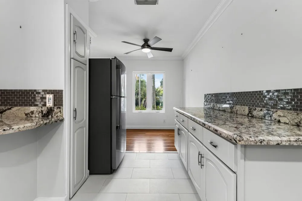 2317 NE 12th St, Fort Lauderdale, FL 33304