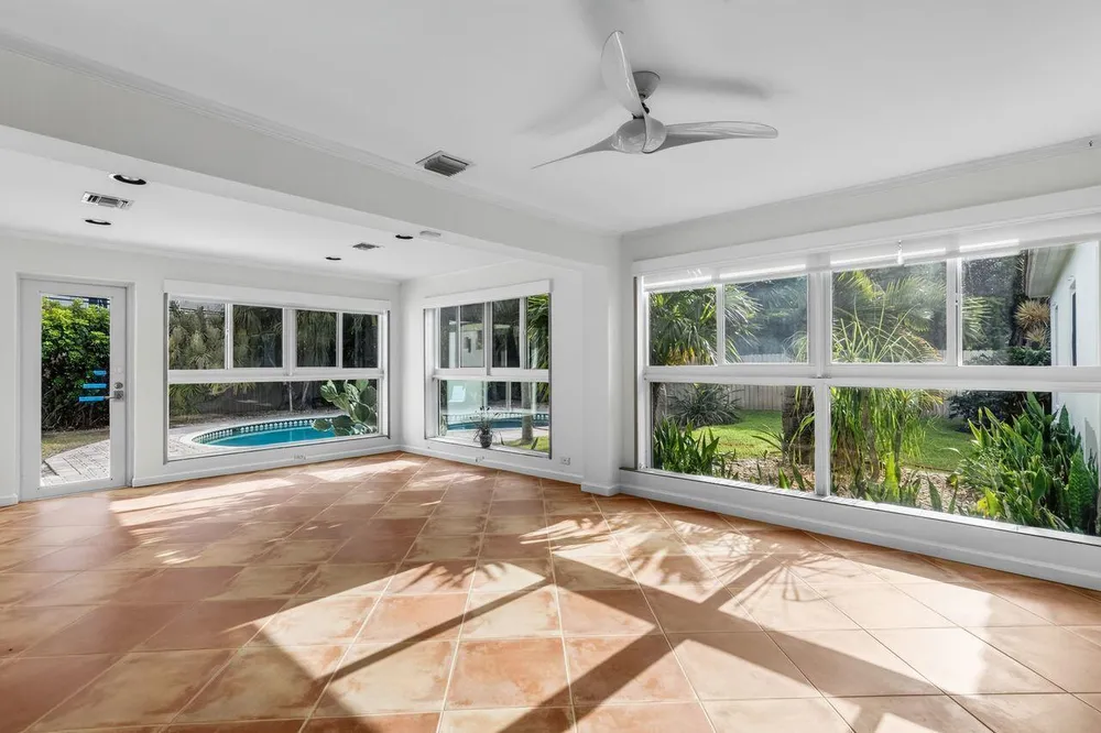 2317 NE 12th St, Fort Lauderdale, FL 33304