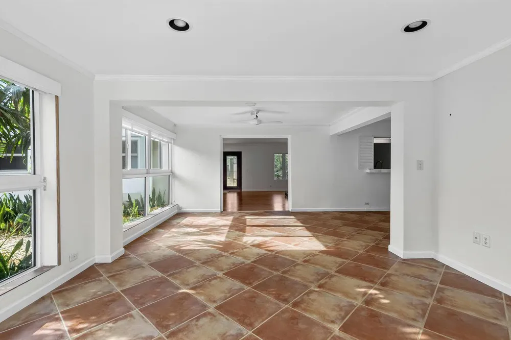 2317 NE 12th St, Fort Lauderdale, FL 33304