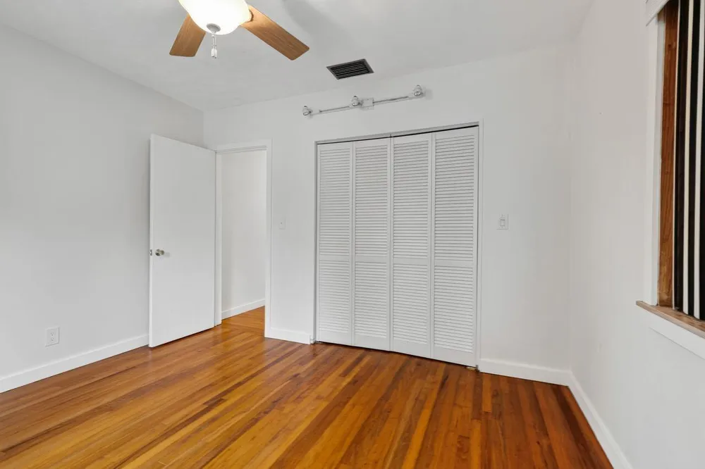 2317 NE 12th St, Fort Lauderdale, FL 33304