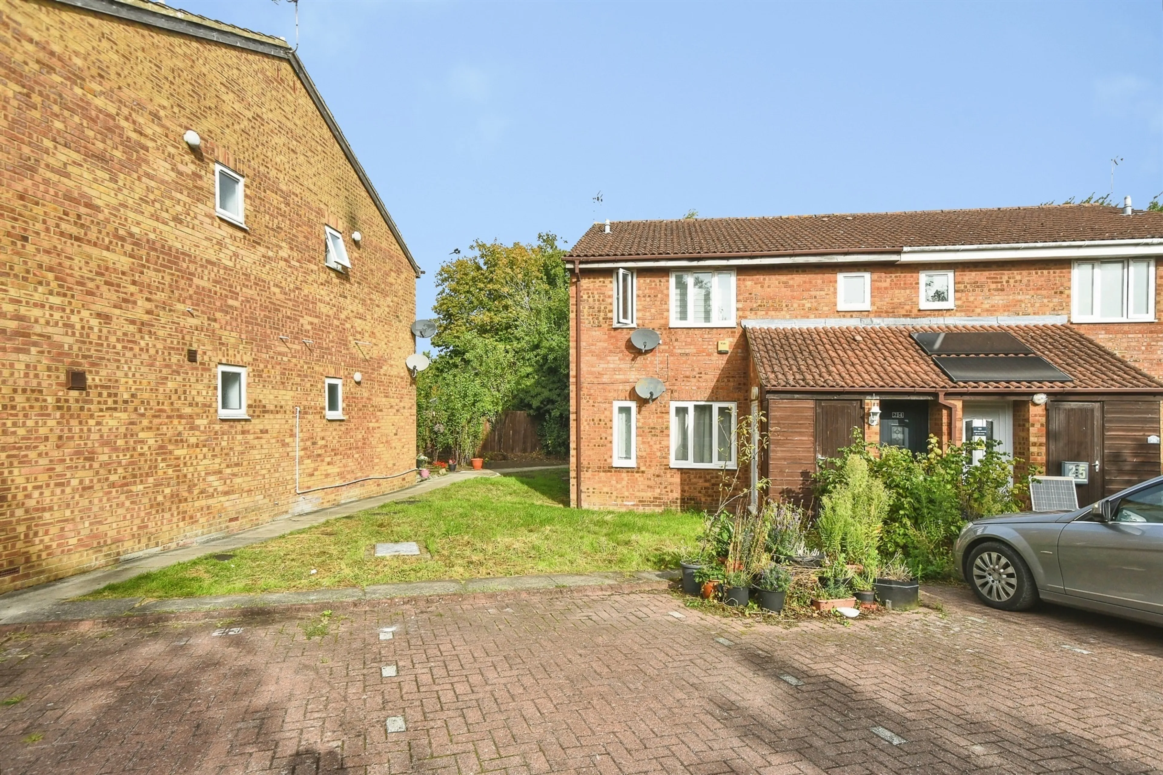 Property at Carman Close, Swindon