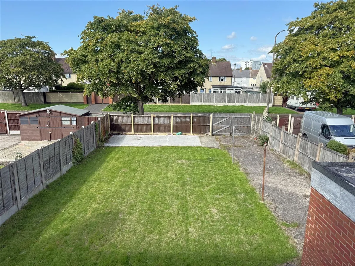 Fairway Green, Bilston