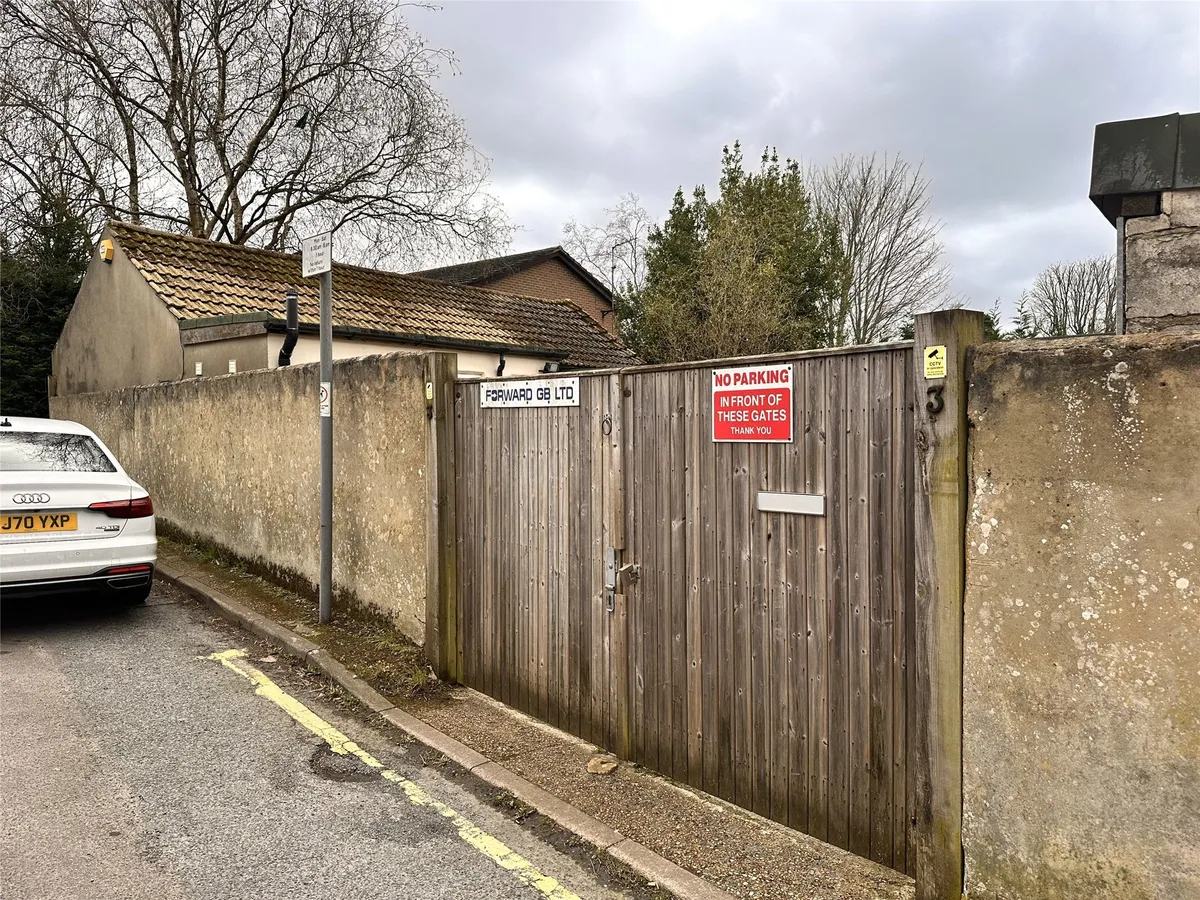 Poplar Walk, Caterham, Surrey, CR3