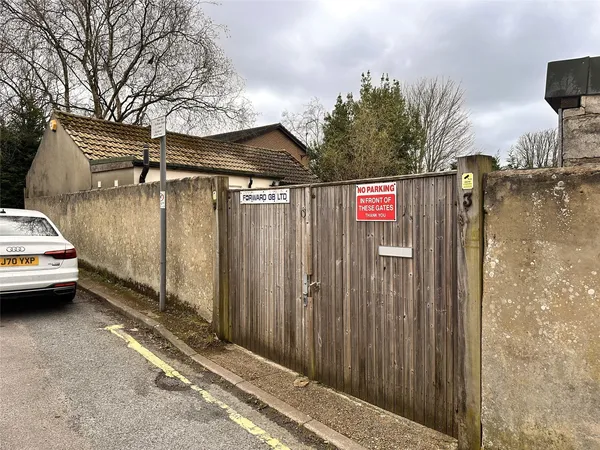 Poplar Walk, Caterham, Surrey, CR3