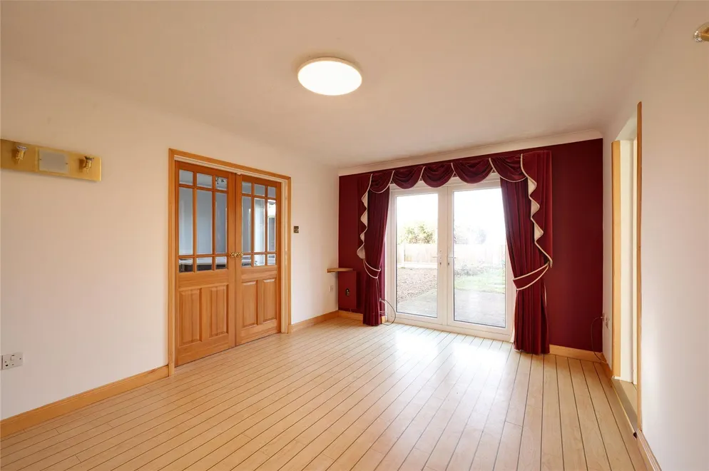 Property carousel item 11
