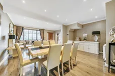 Willow Road, Enfield