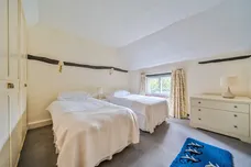 Crocketts Lane, Lee Common, HP16 photo 12
