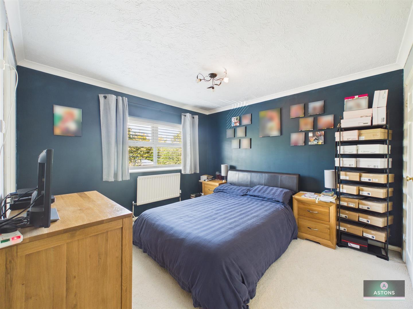 Langstone Close, Maidenbower Image 12