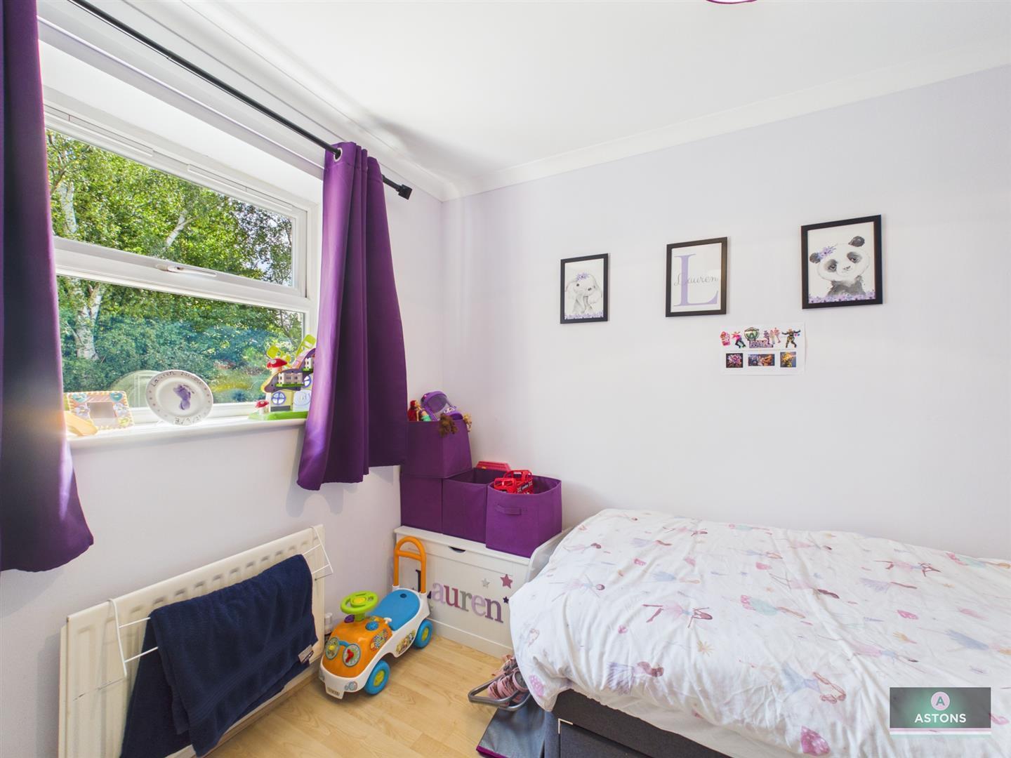 Langstone Close, Maidenbower Image 16