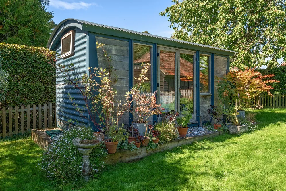 Etchilhampton, Devizes, SN10 photo 3