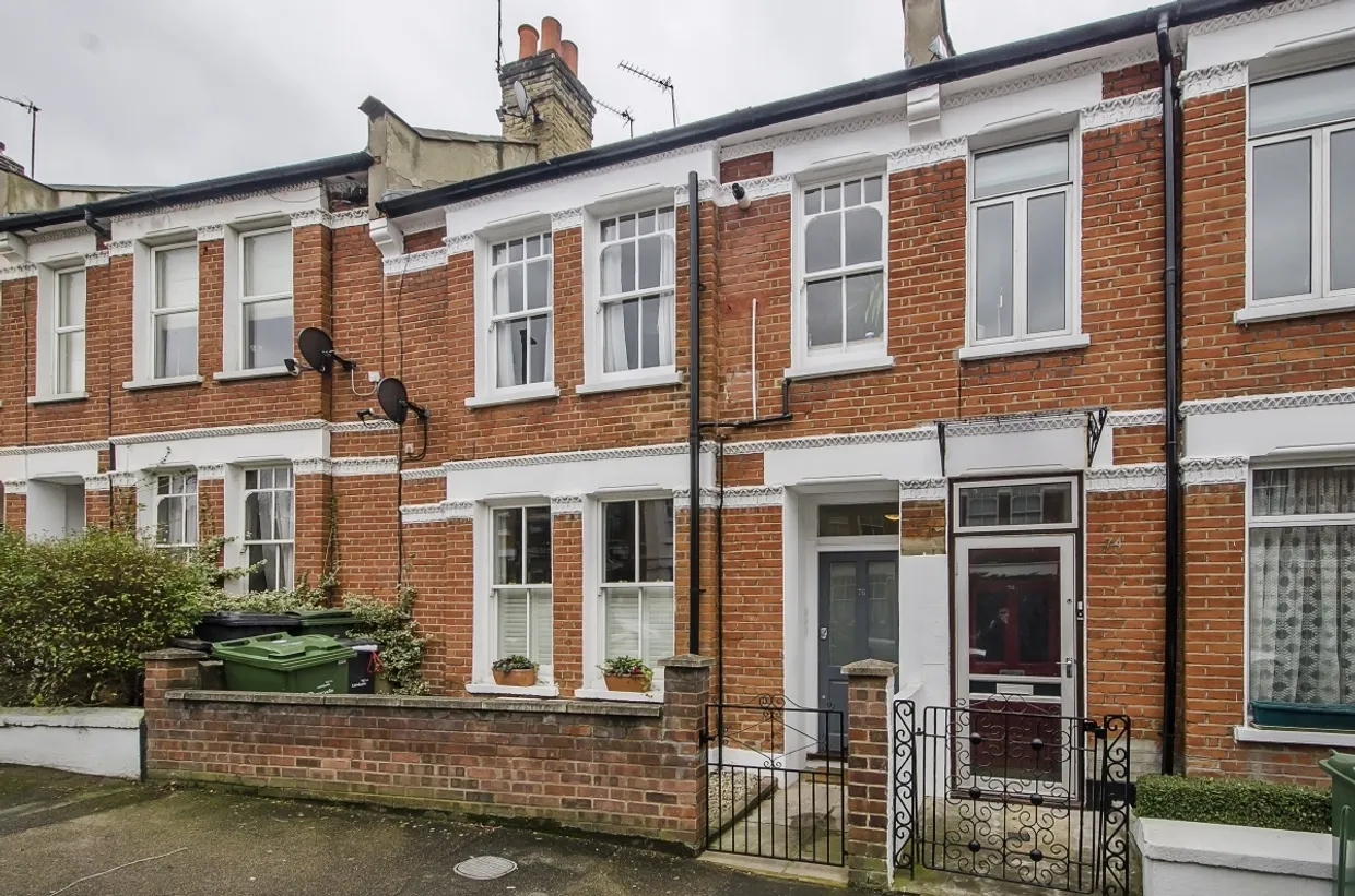 Kingswood Road, London, SW2 photo 1