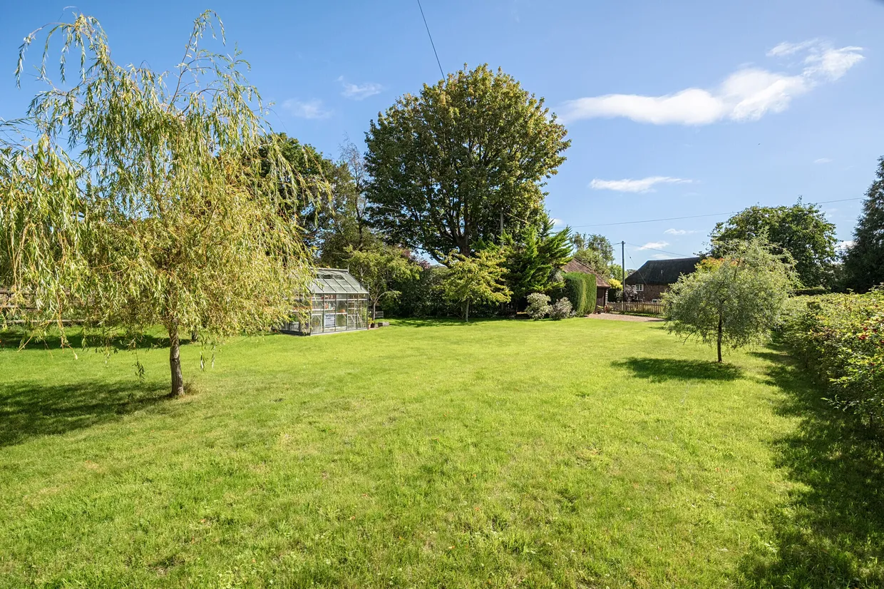 Etchilhampton, Devizes, SN10 photo 10