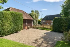 Etchilhampton, Devizes, SN10 photo 19