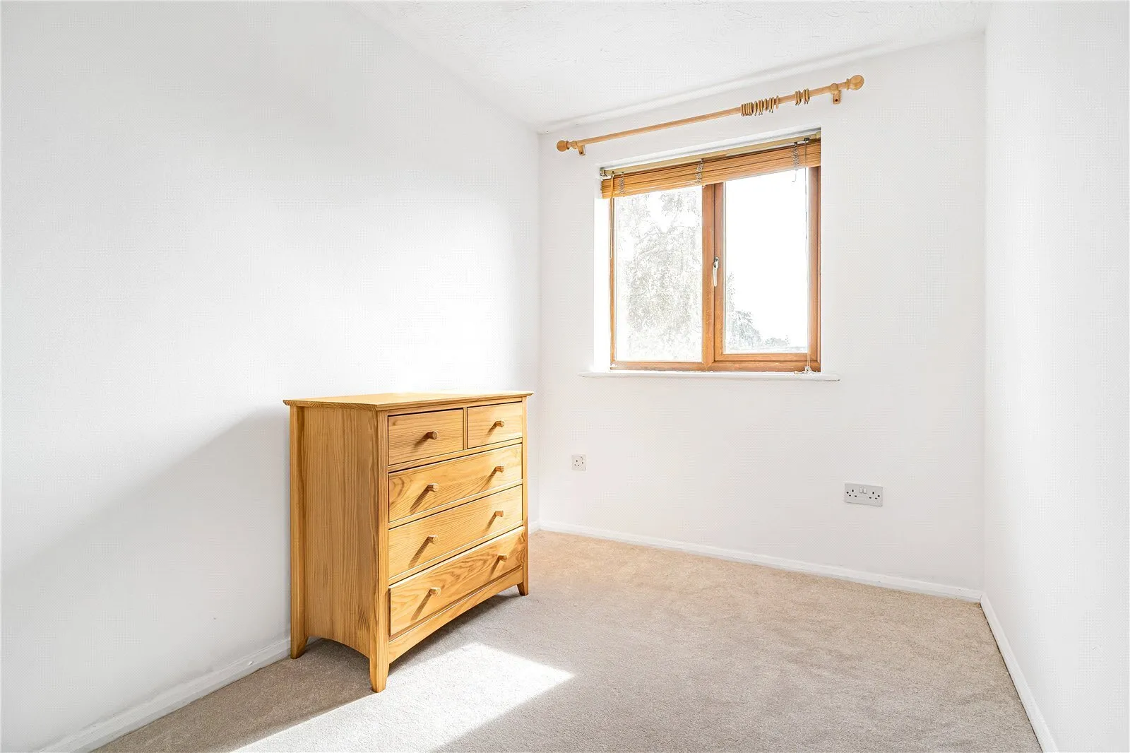 Draycott Close, Cricklewood, London, NW2