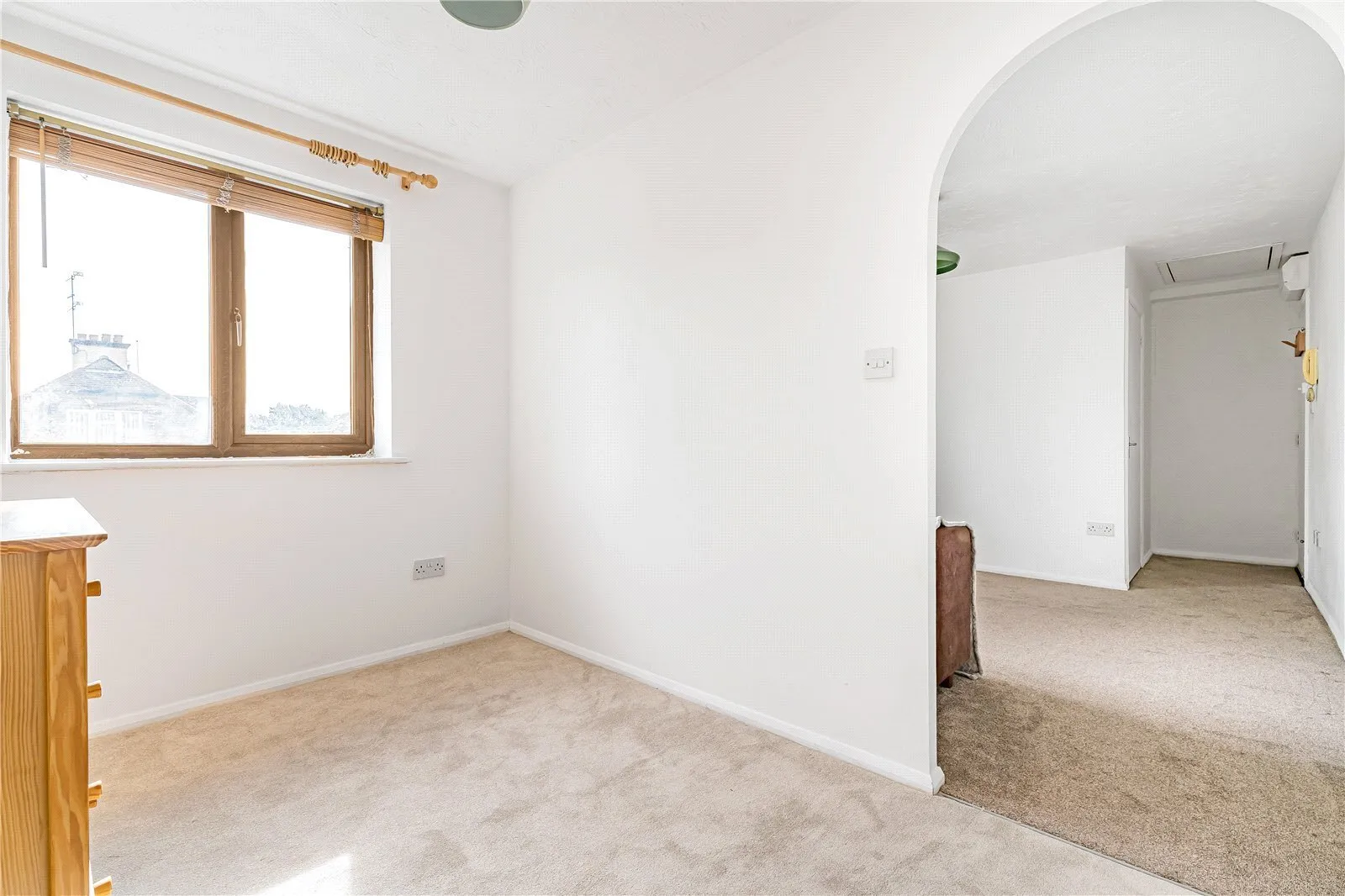 Draycott Close, Cricklewood, London, NW2