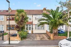 Hazelwood Avenue, Morden