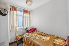 Hazelwood Avenue, Morden