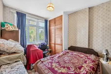 Hazelwood Avenue, Morden