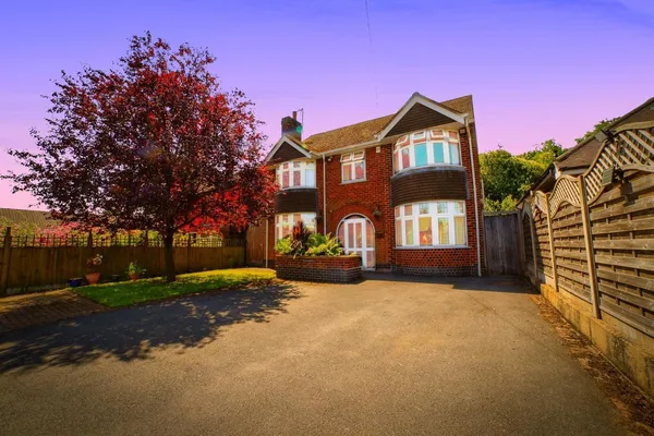Lindhurst Lane, Mansfield, Nottingham...