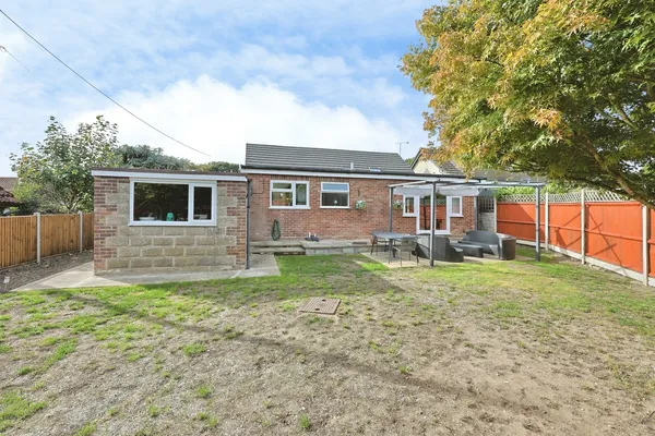 Cromer Road, Hevingham, Norwich, Norf...
