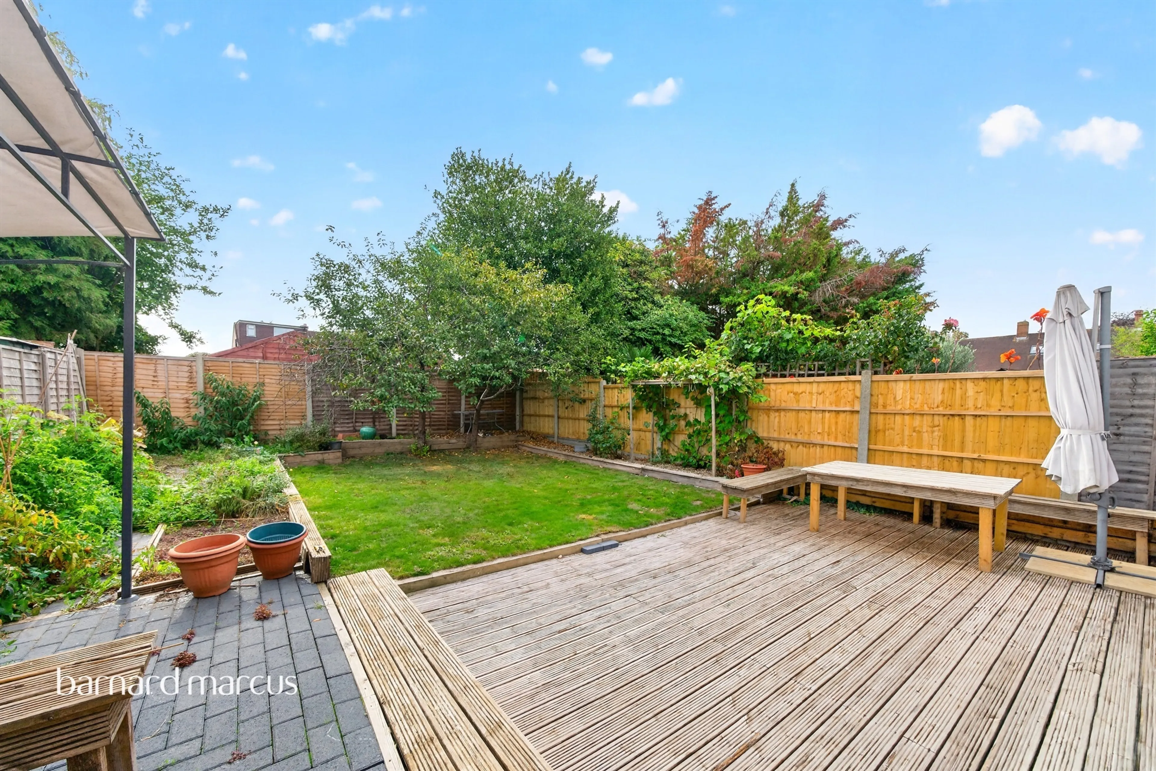 Property at Shelson Avenue, Feltham