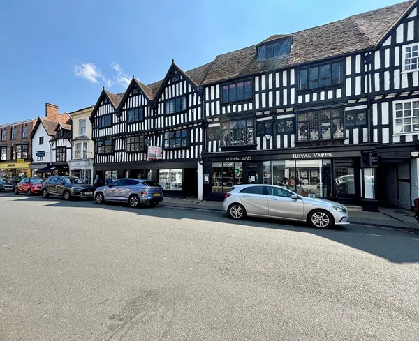 High Street, Stratford-Upon-Avon, CV3...
