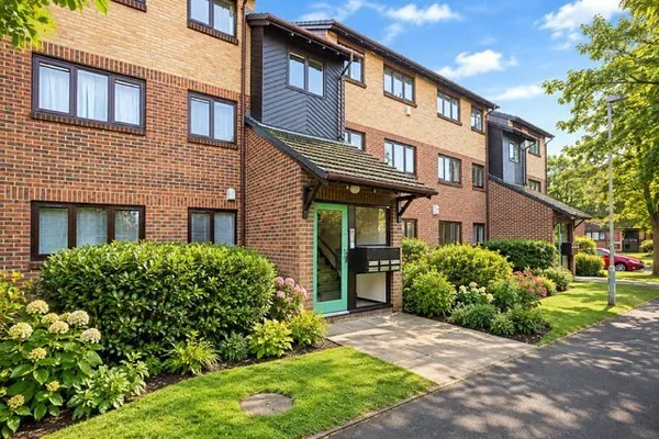 Alders Close, Wanstead, London, E11