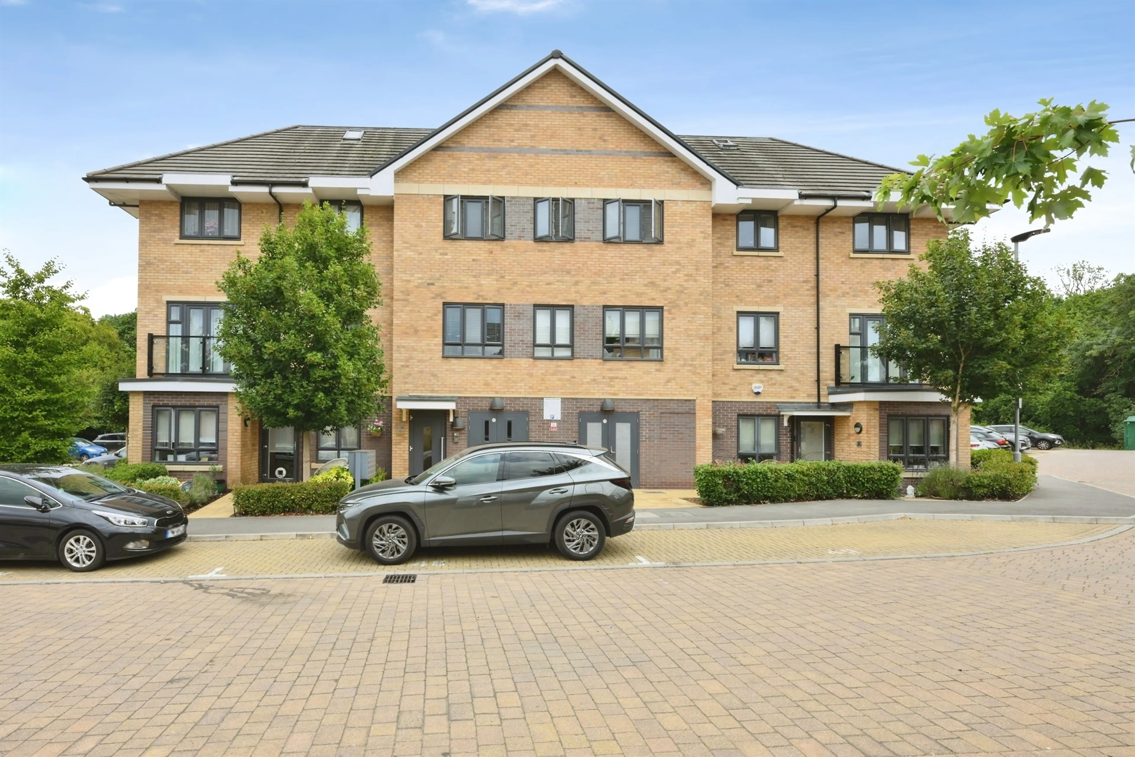 Property photo 0