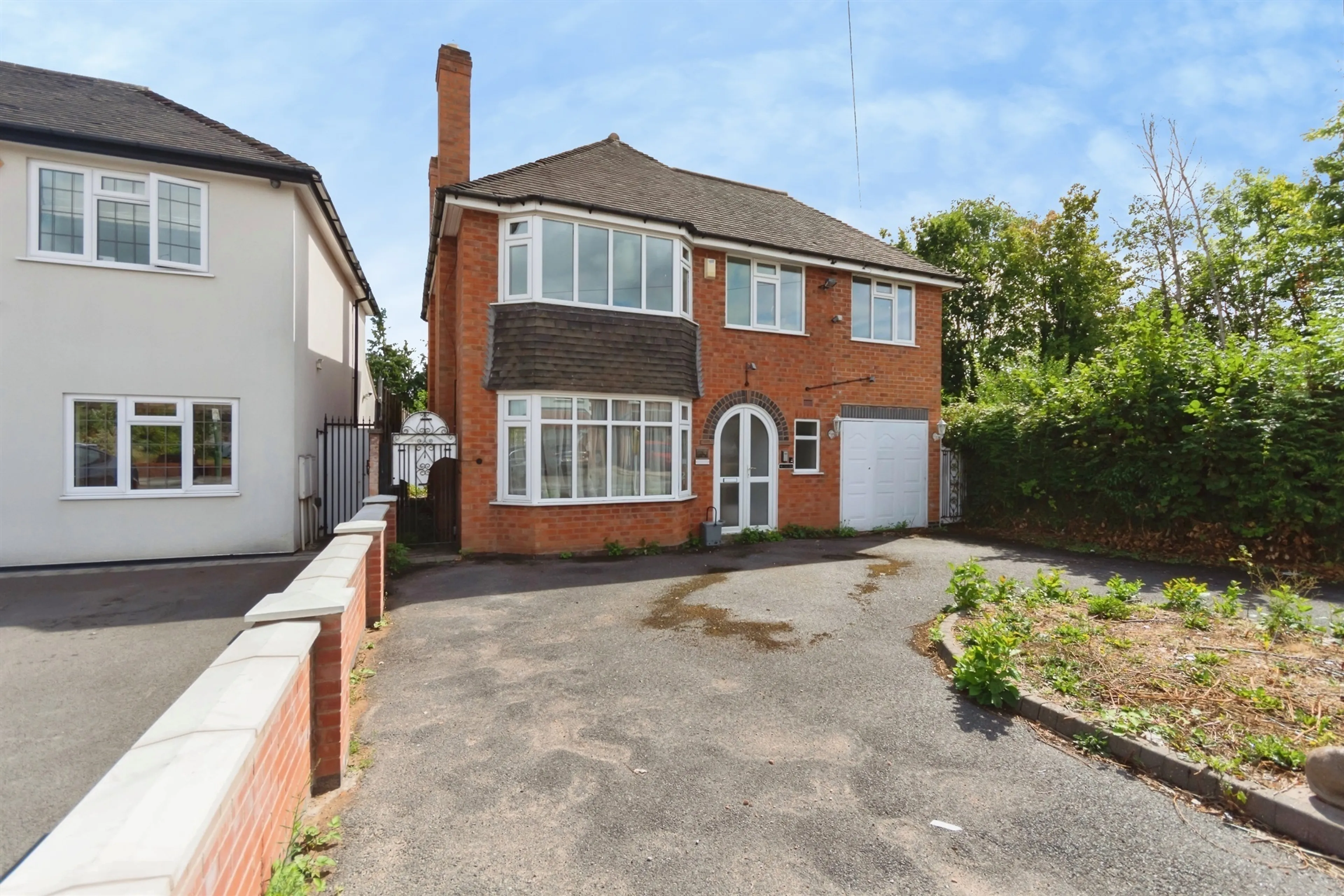Property at Lawnswood Avenue, Shirley, Solihull