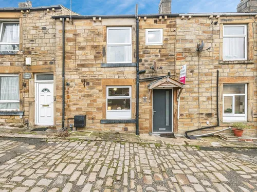 Beaumont Place, Batleyphoto