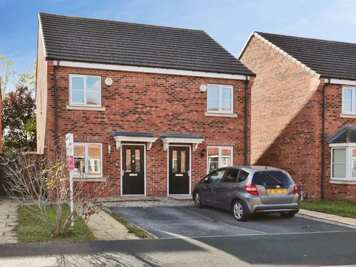 St. Giles Close, RETFORDphoto