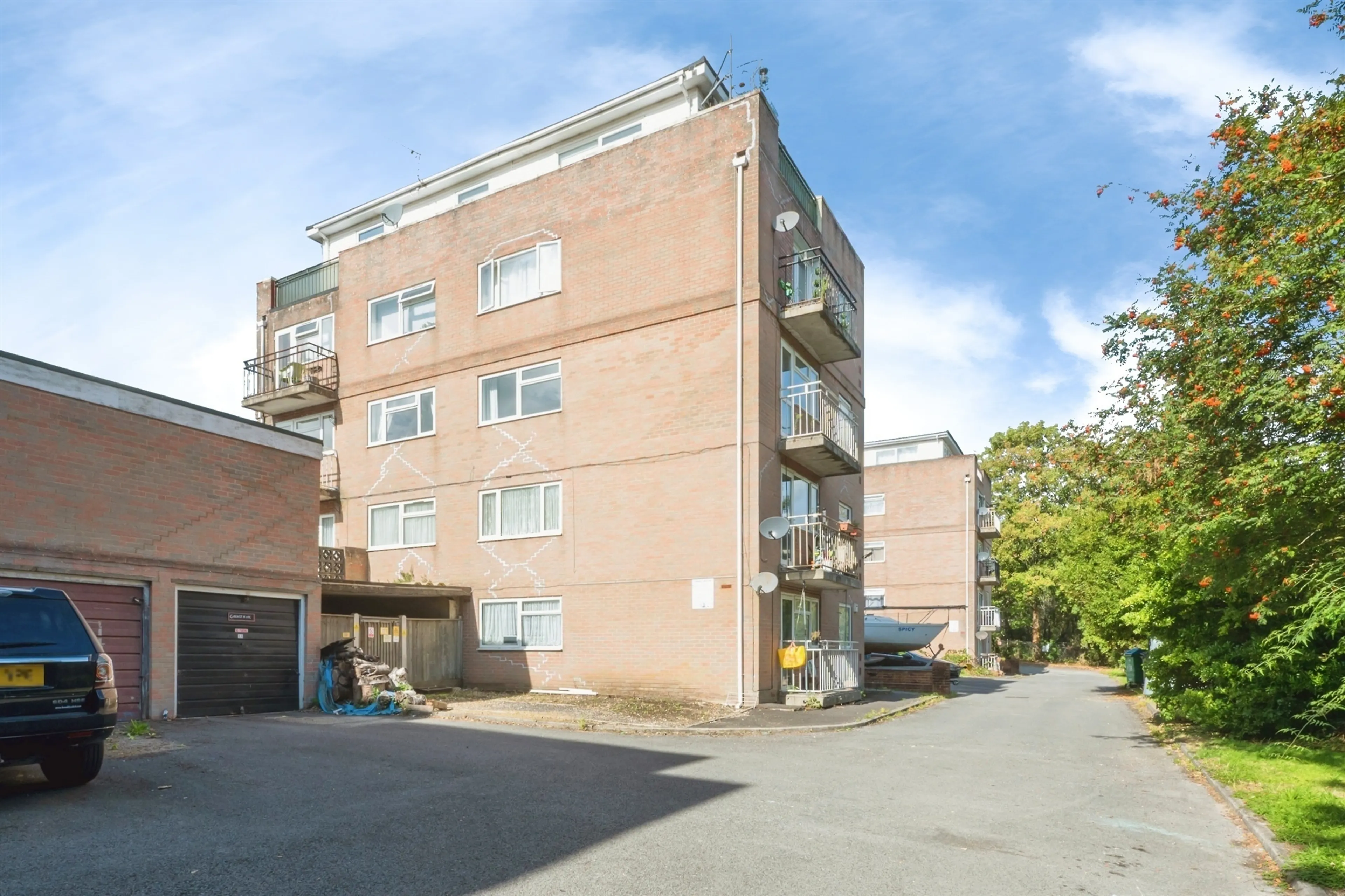 Property at Brook Valley, Southampton
