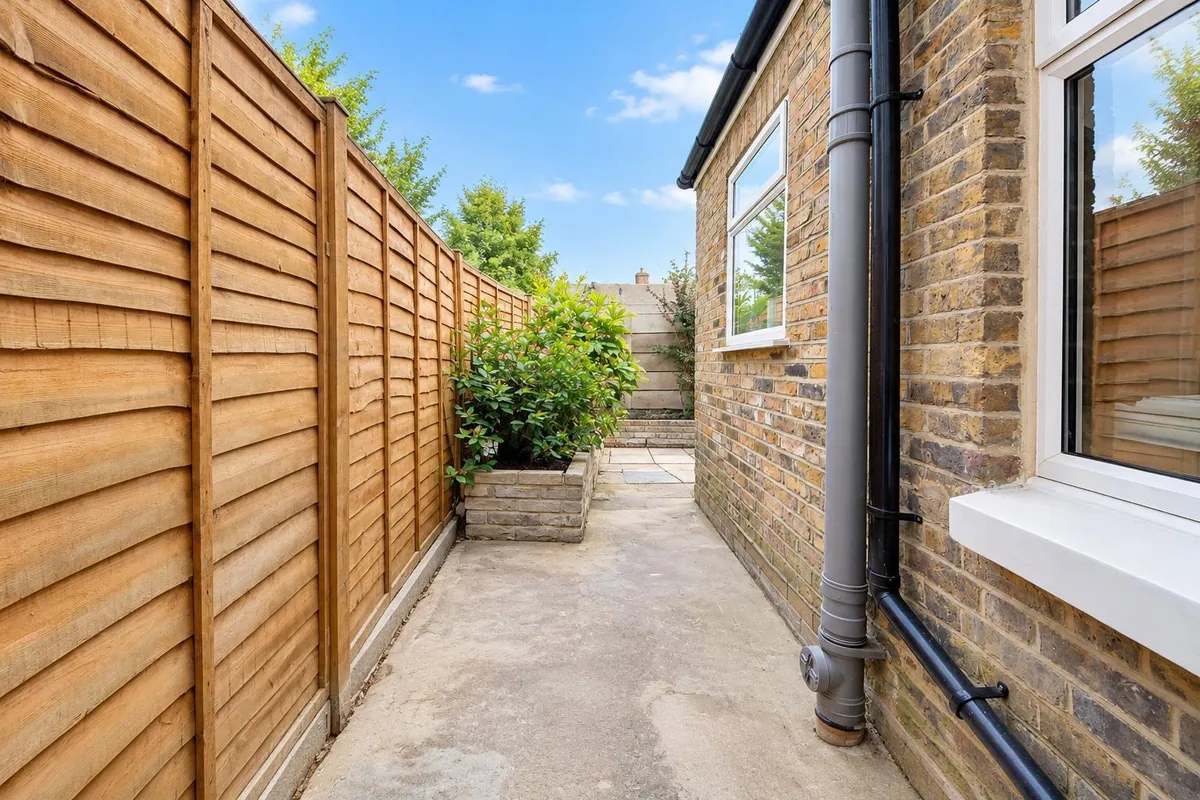 Park Road, London,N2