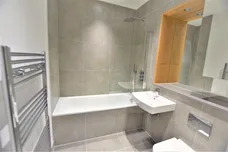 Aldenham Road, Bushey