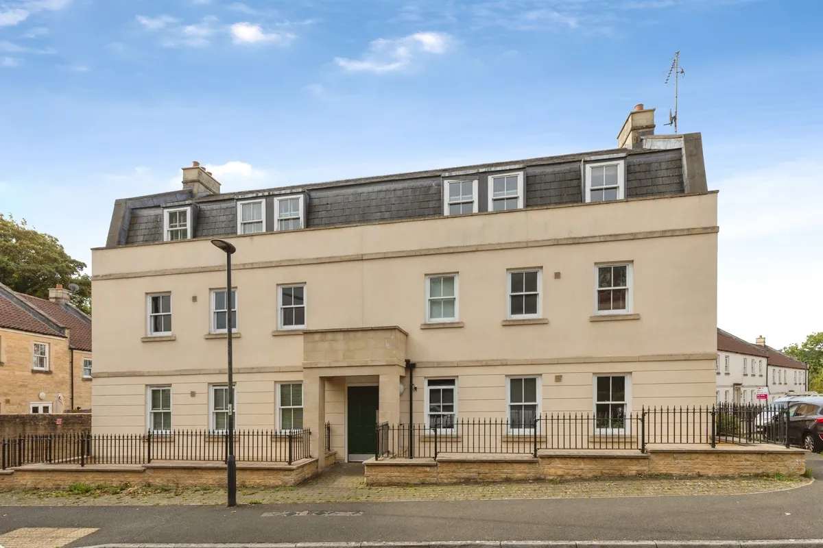 Eveleigh Avenue, Bath