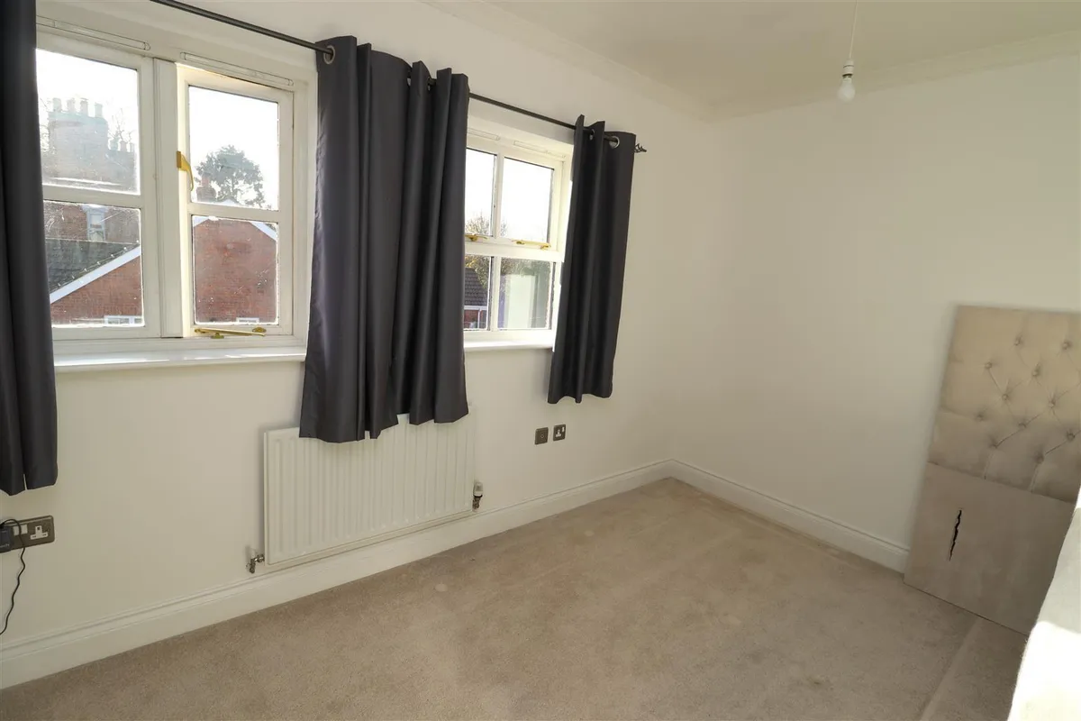 2 Jubilee CloseTown StreetShiptonthorpe