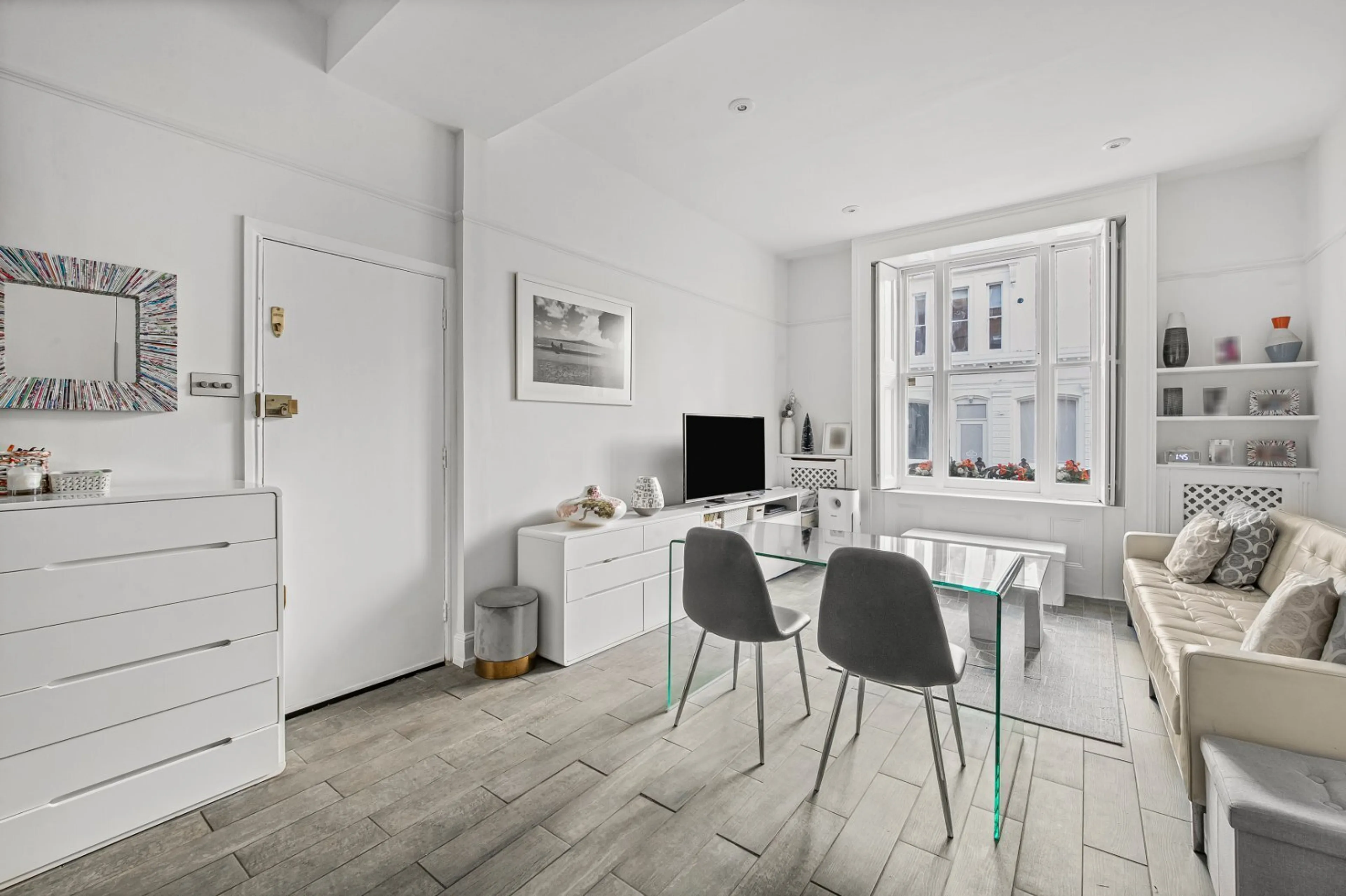 Property at Monmouth Road, Notting Hill, London, W2
