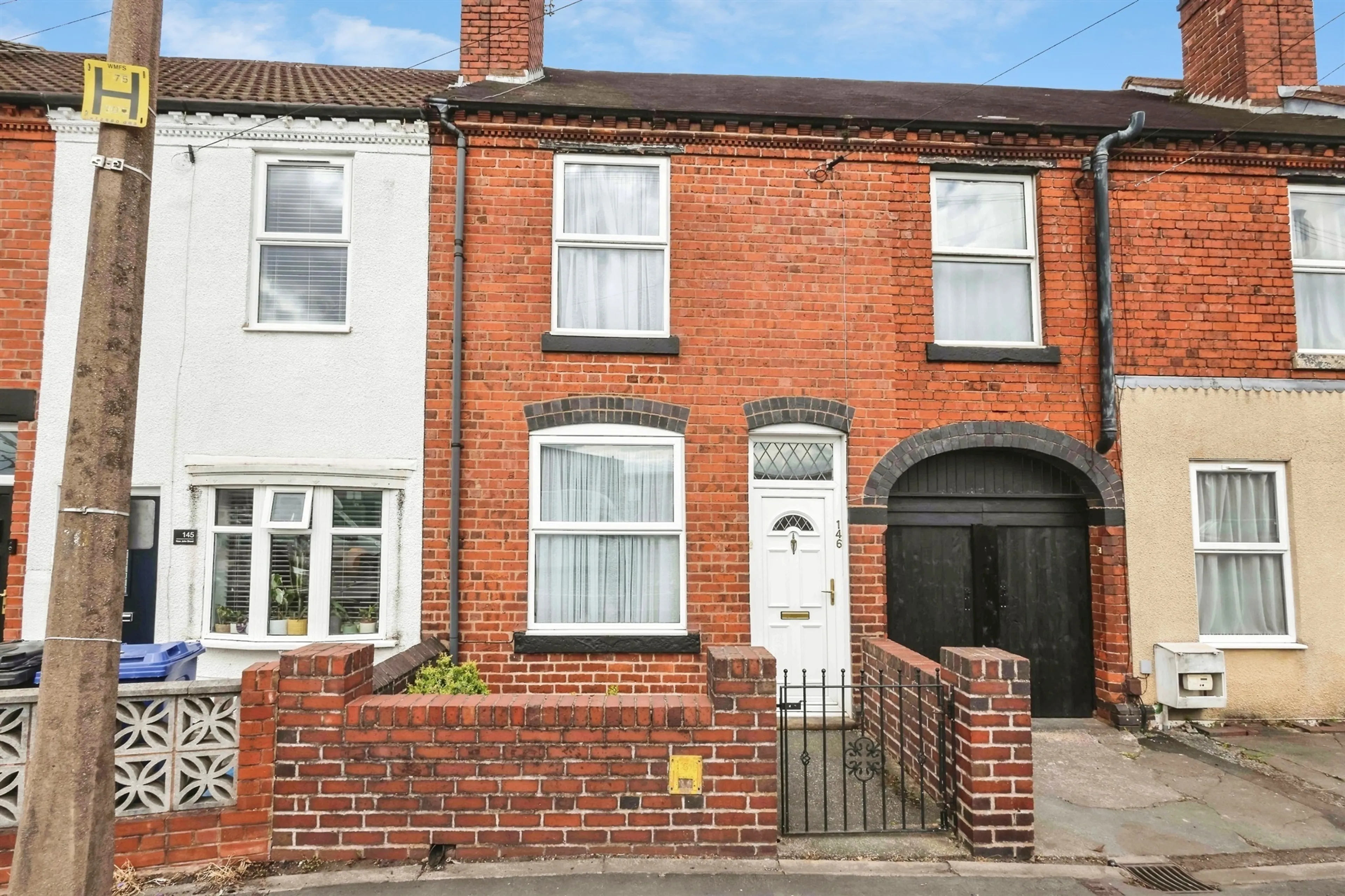 Property photo 0