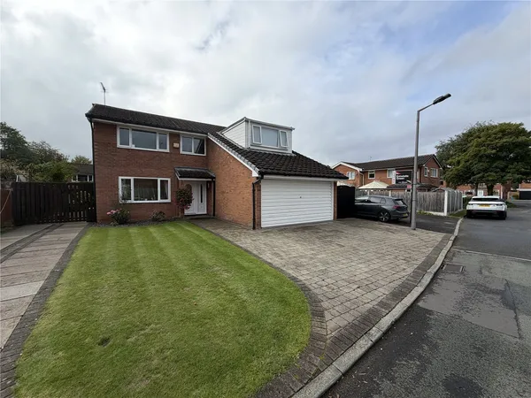 Wenlock Road, Beechwood, Runcorn, Che...