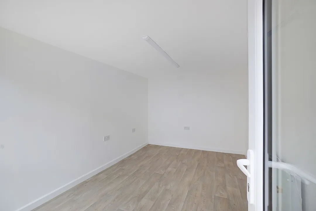 https://mr0.homeflow-assets.co.uk/files/photo/image/48494/4254/_x_/175e0c8fce11c9a41ac0347130e2d8b7.jpg