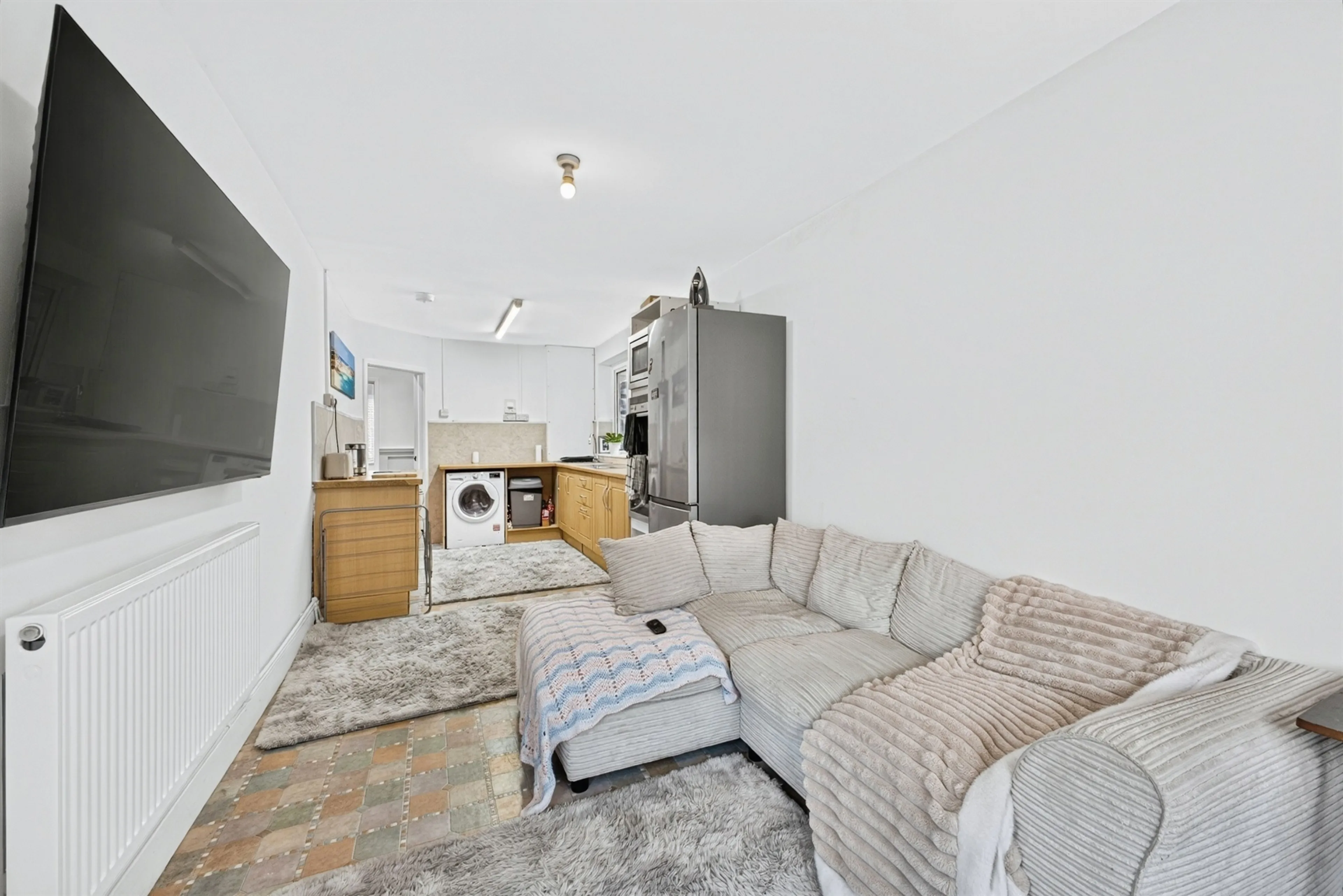 Property at Chalcombe Road, Northampton