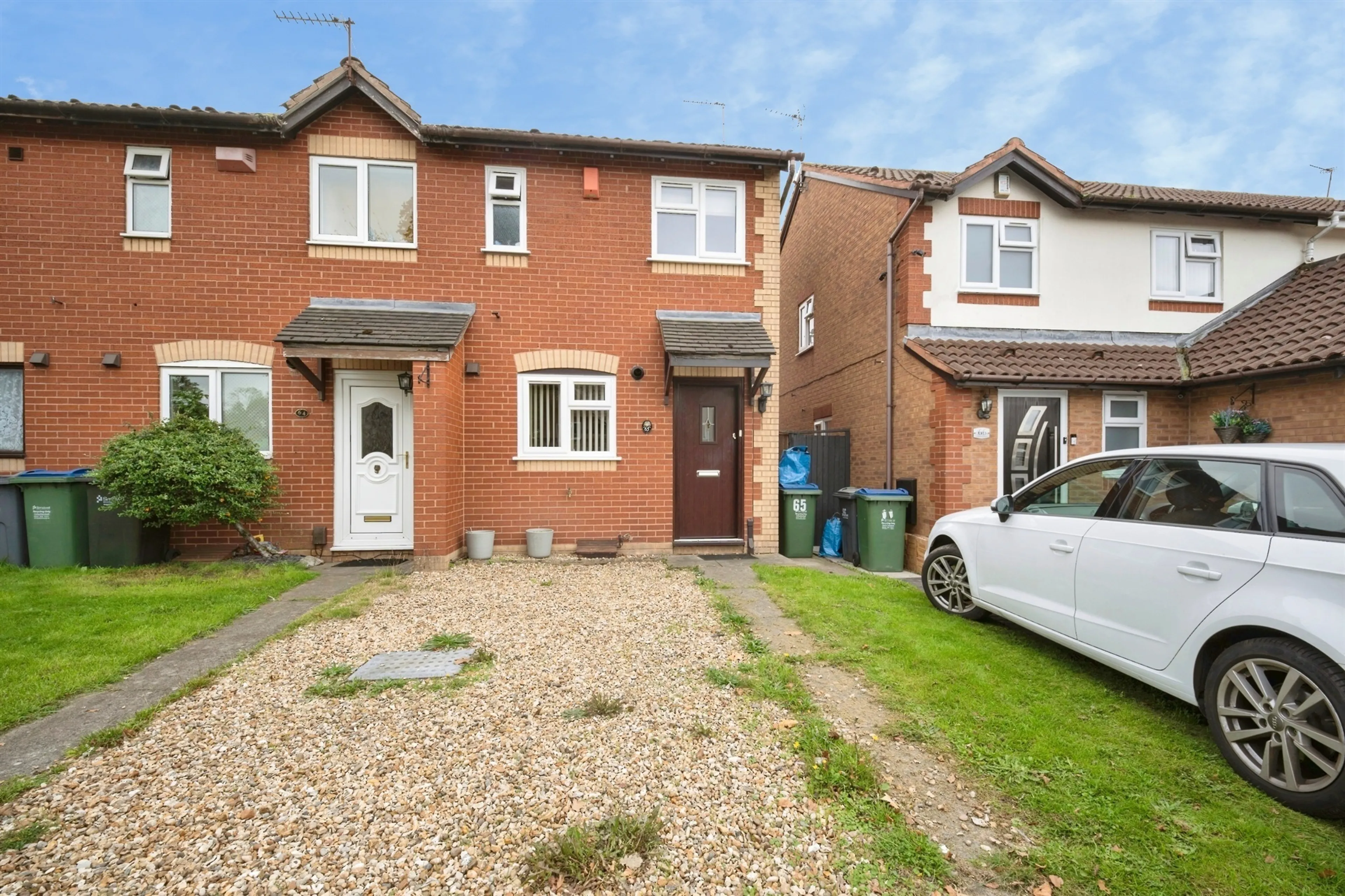 Property at Avern Close, Tipton