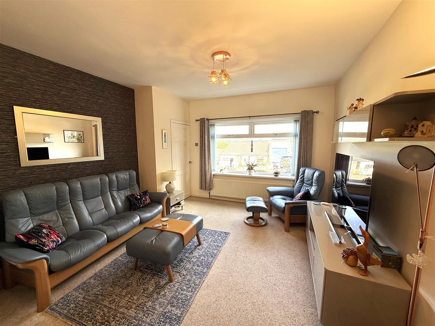 Robertson Drive, Sheffield Image 5