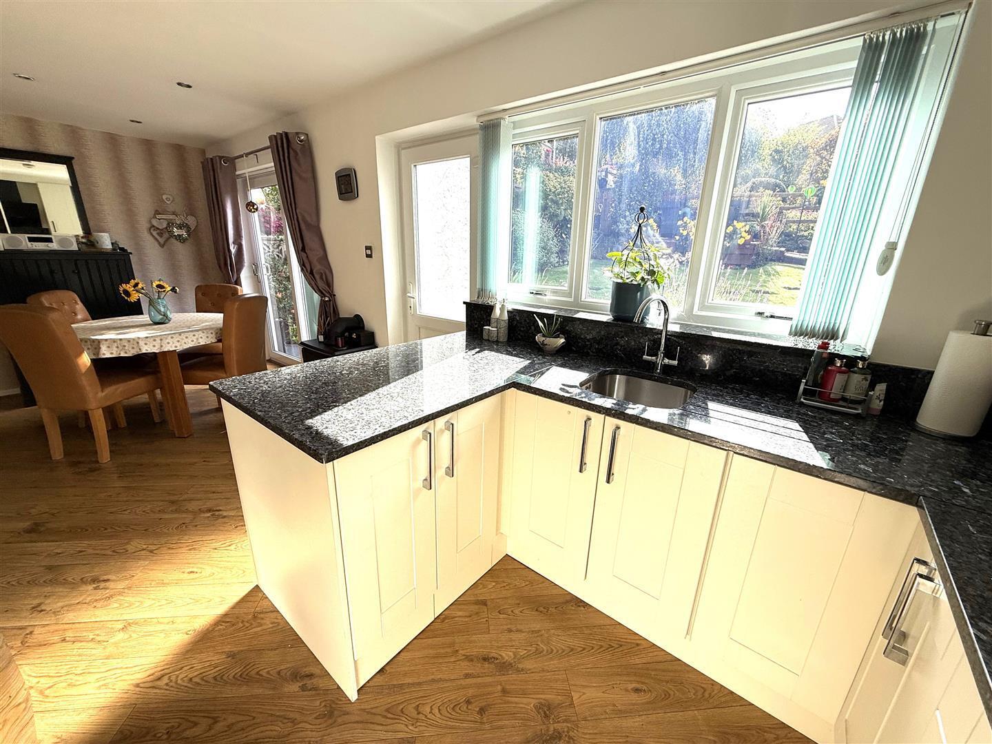 Robertson Drive, Sheffield Image 12