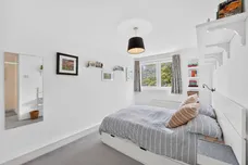 Limpsfield Avenue, London