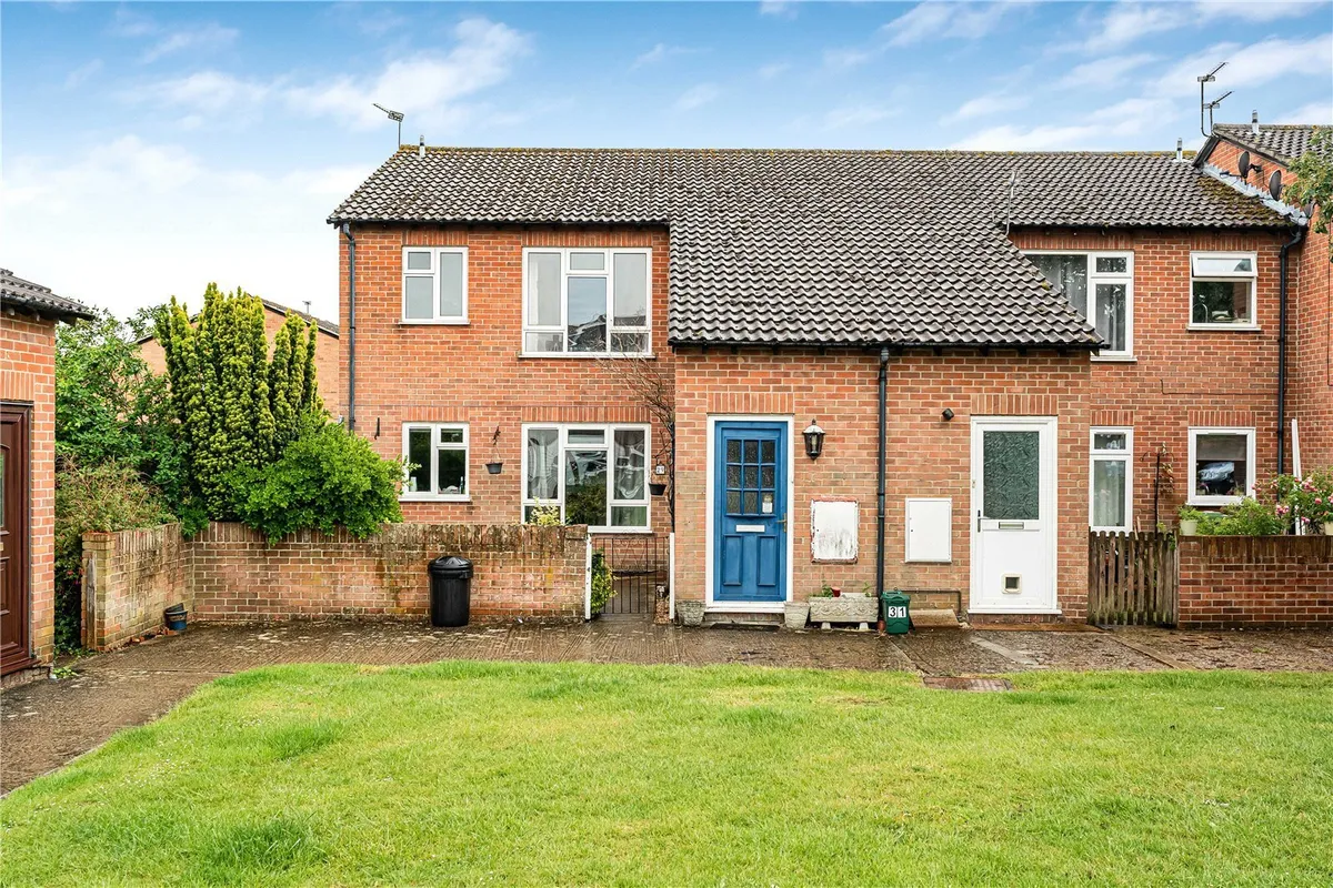 Sadlers Court, Abingdon, Oxfordshire, OX14