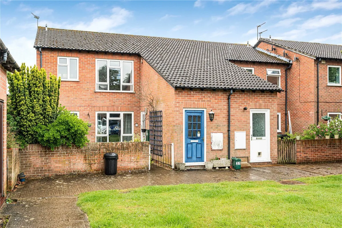 Sadlers Court, Abingdon, Oxfordshire, OX14