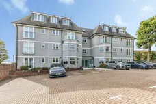 Pine Avenue, Hastings